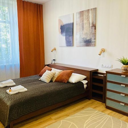 St. Cross Apartment Cracovia Esterno foto