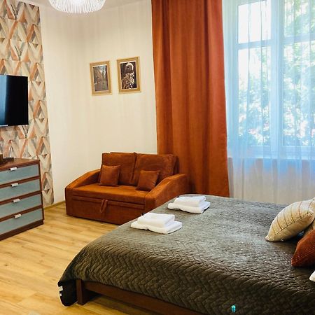 St. Cross Apartment Cracovia Esterno foto