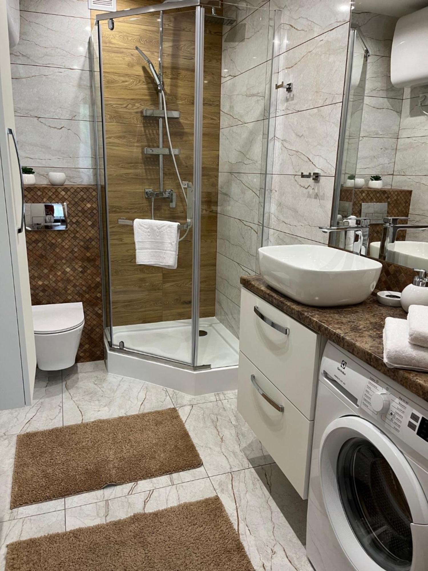St. Cross Apartment Cracovia Esterno foto